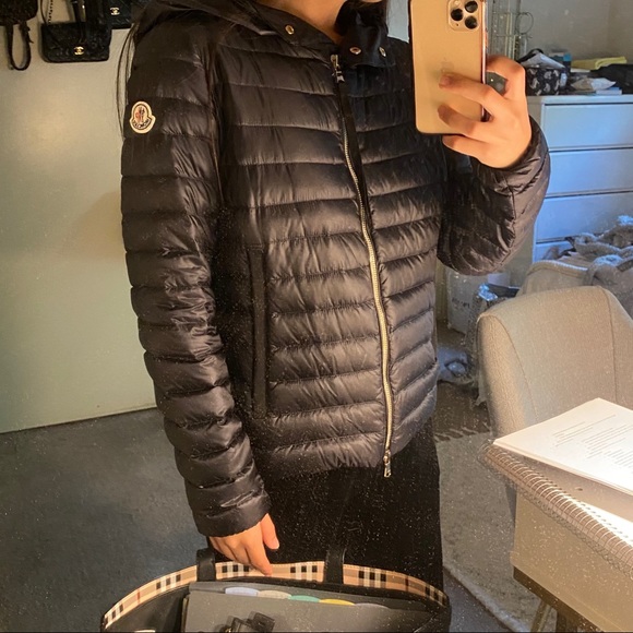 Moncler Lightweight Puffer Lounge Saision Size 1 - Picture 9 of 9